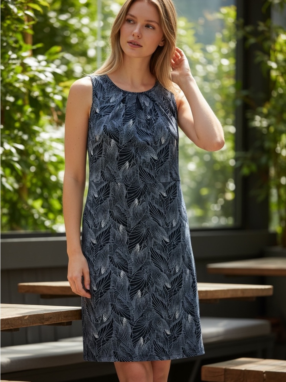 Ann Taylor Sleeveless Navy Leaf-Print Shift Dress Size Large